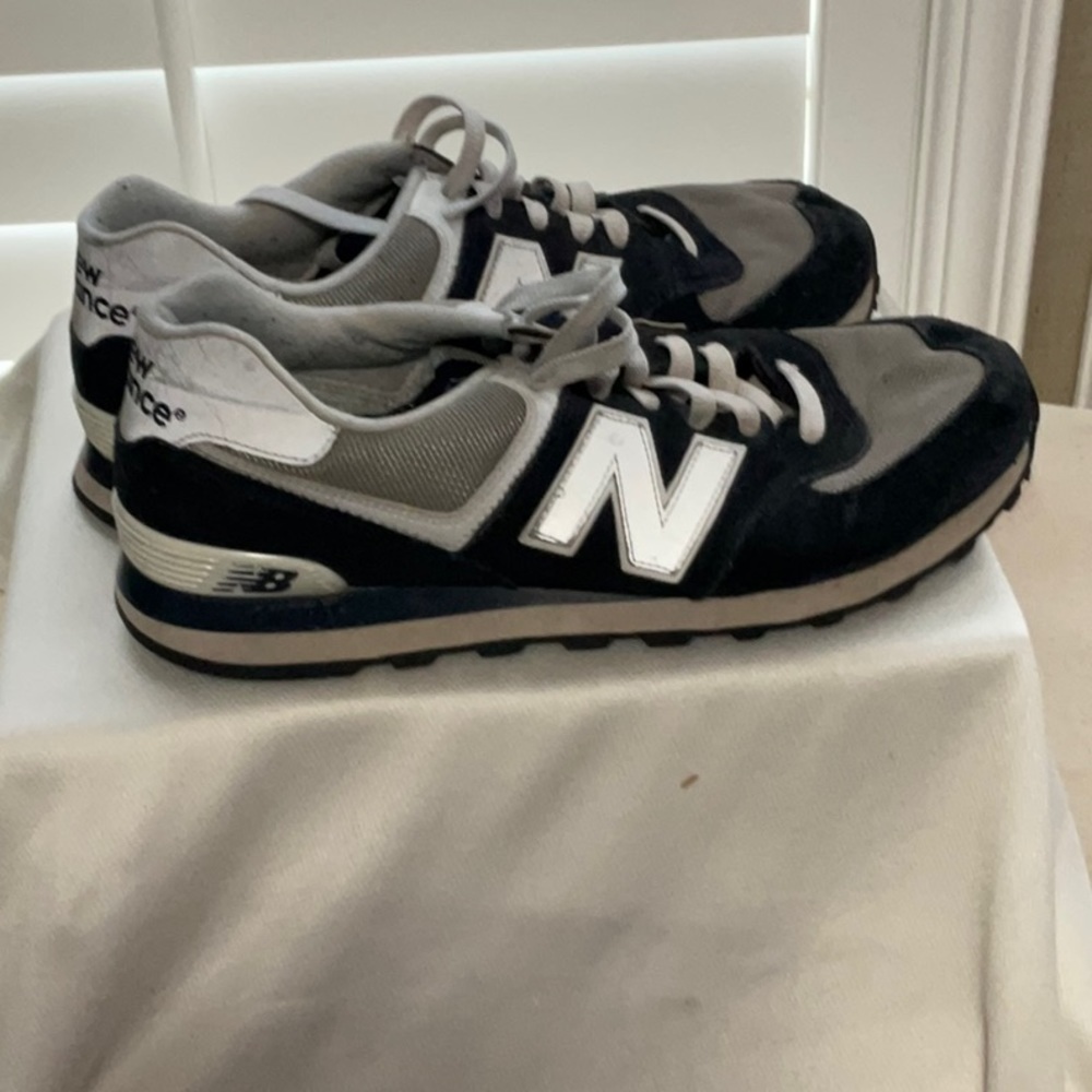 New Balance - Picture 2 of 6